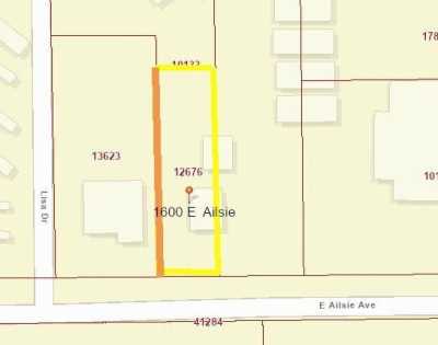 Residential Land For Sale in Kingsville, Texas