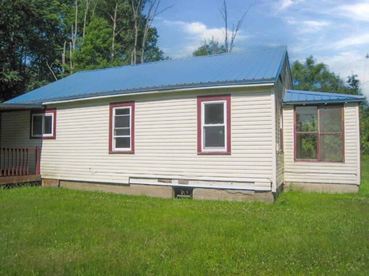 Picture of Home For Sale in Warren, Pennsylvania, United States