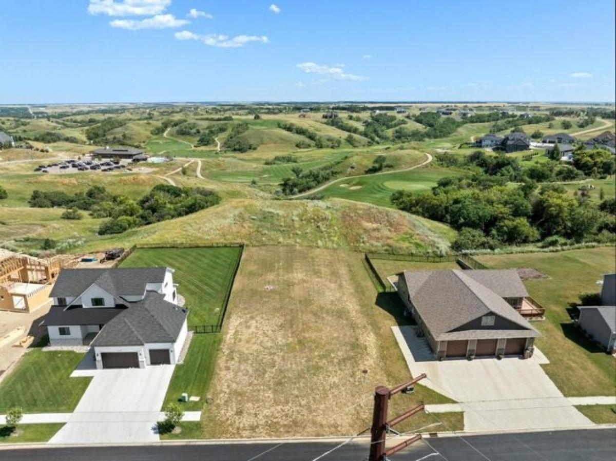 Picture of Residential Land For Sale in Minot, North Dakota, United States