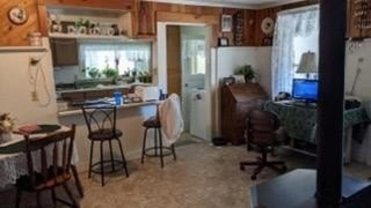 Picture of Home For Sale in Paisley, Oregon, United States