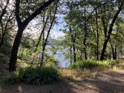 Residential Land For Sale in Lakehead, California