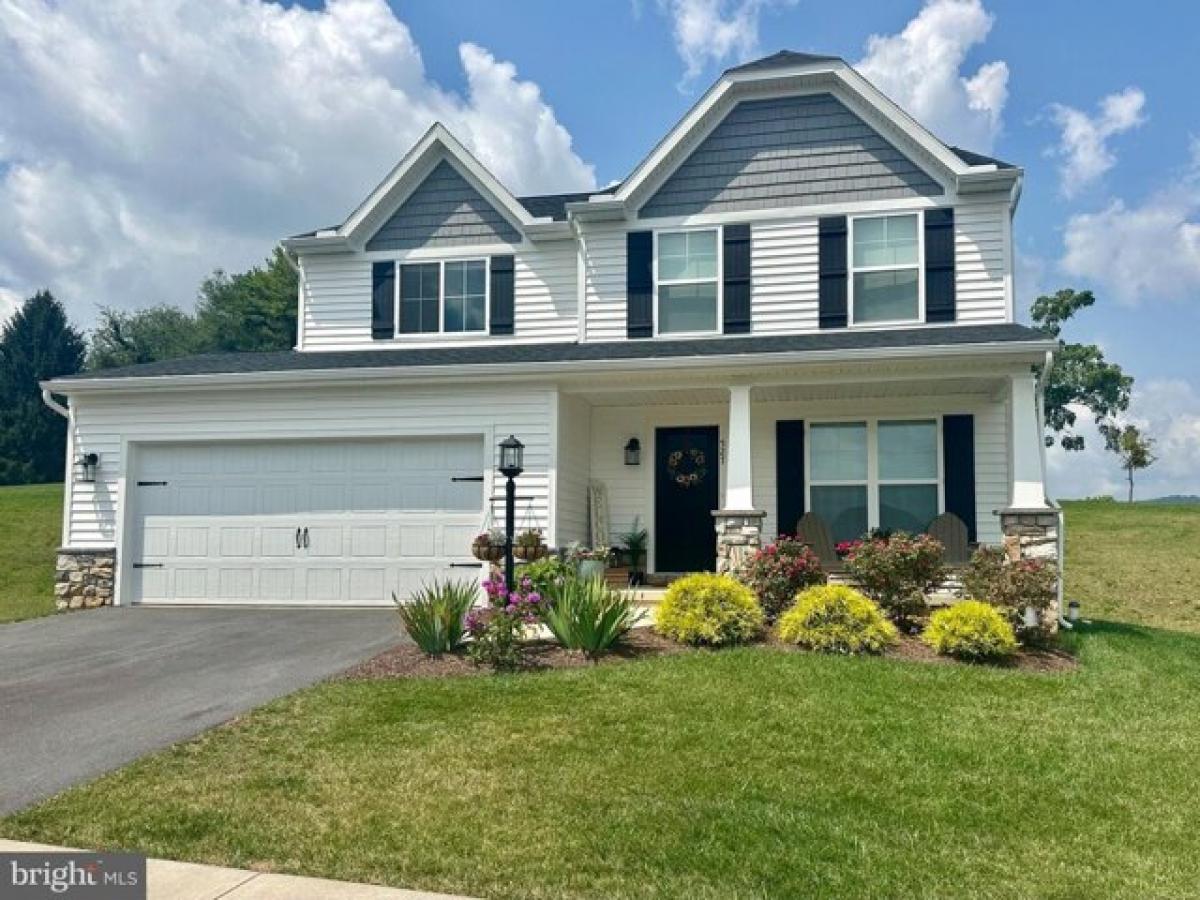 Picture of Home For Sale in State College, Pennsylvania, United States