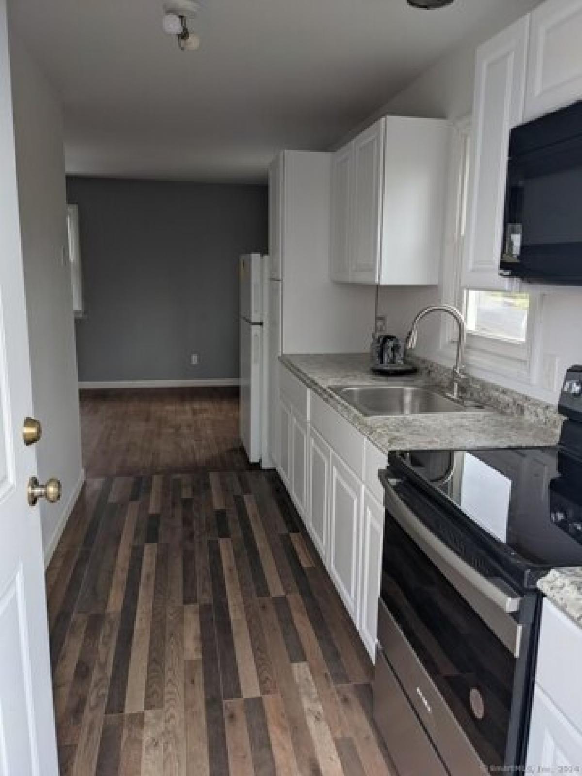 Picture of Home For Rent in New Milford, Connecticut, United States