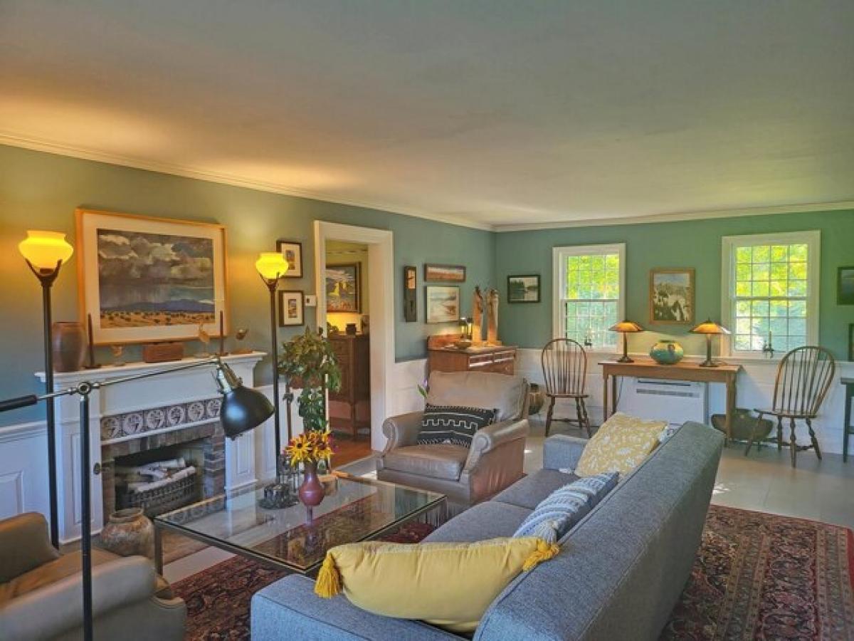 Picture of Home For Sale in Guilford, Vermont, United States