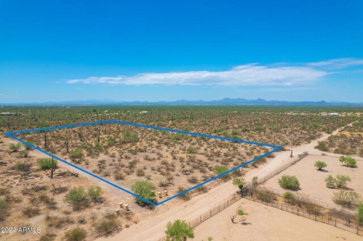 Picture of Residential Land For Sale in Marana, Arizona, United States