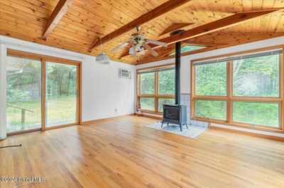 Home For Sale in Kinderhook, New York