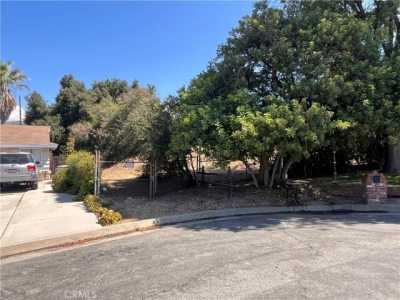 Residential Land For Sale in Claremont, California