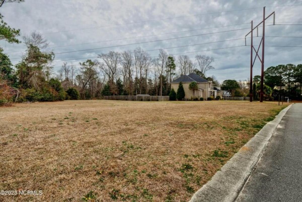 Picture of Residential Land For Sale in Wilmington, North Carolina, United States