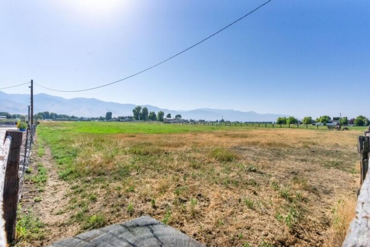 Picture of Residential Land For Sale in Smithfield, Utah, United States