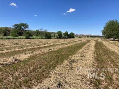 Home For Sale in Ontario, Oregon