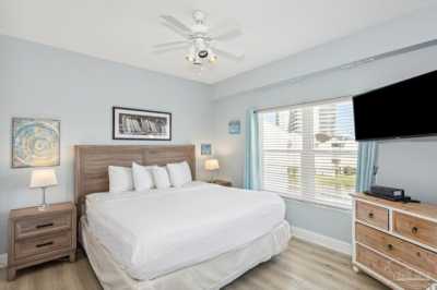 Home For Sale in Pensacola Beach, Florida