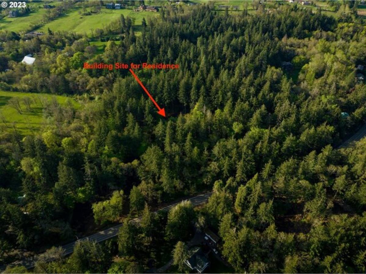 Picture of Residential Land For Sale in Hood River, Oregon, United States