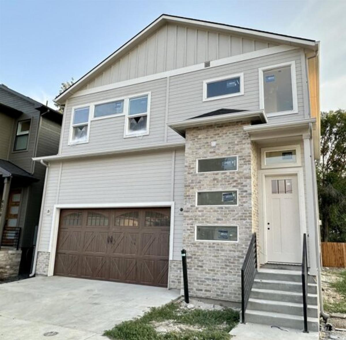 Picture of Home For Sale in Garden City, Idaho, United States