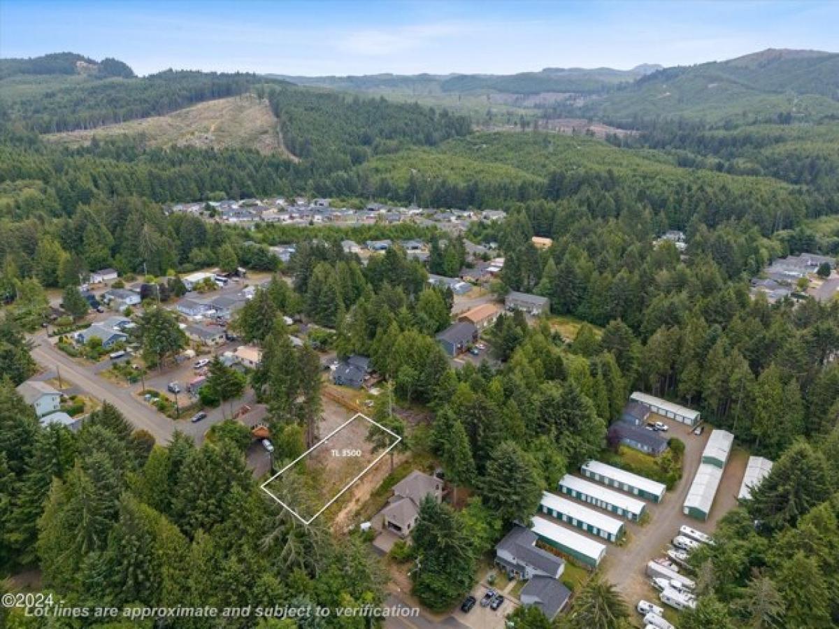 Picture of Residential Land For Sale in Depoe Bay, Oregon, United States