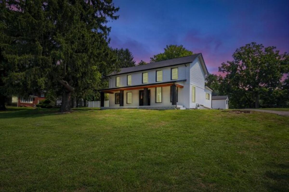 Picture of Home For Sale in Zanesville, Ohio, United States