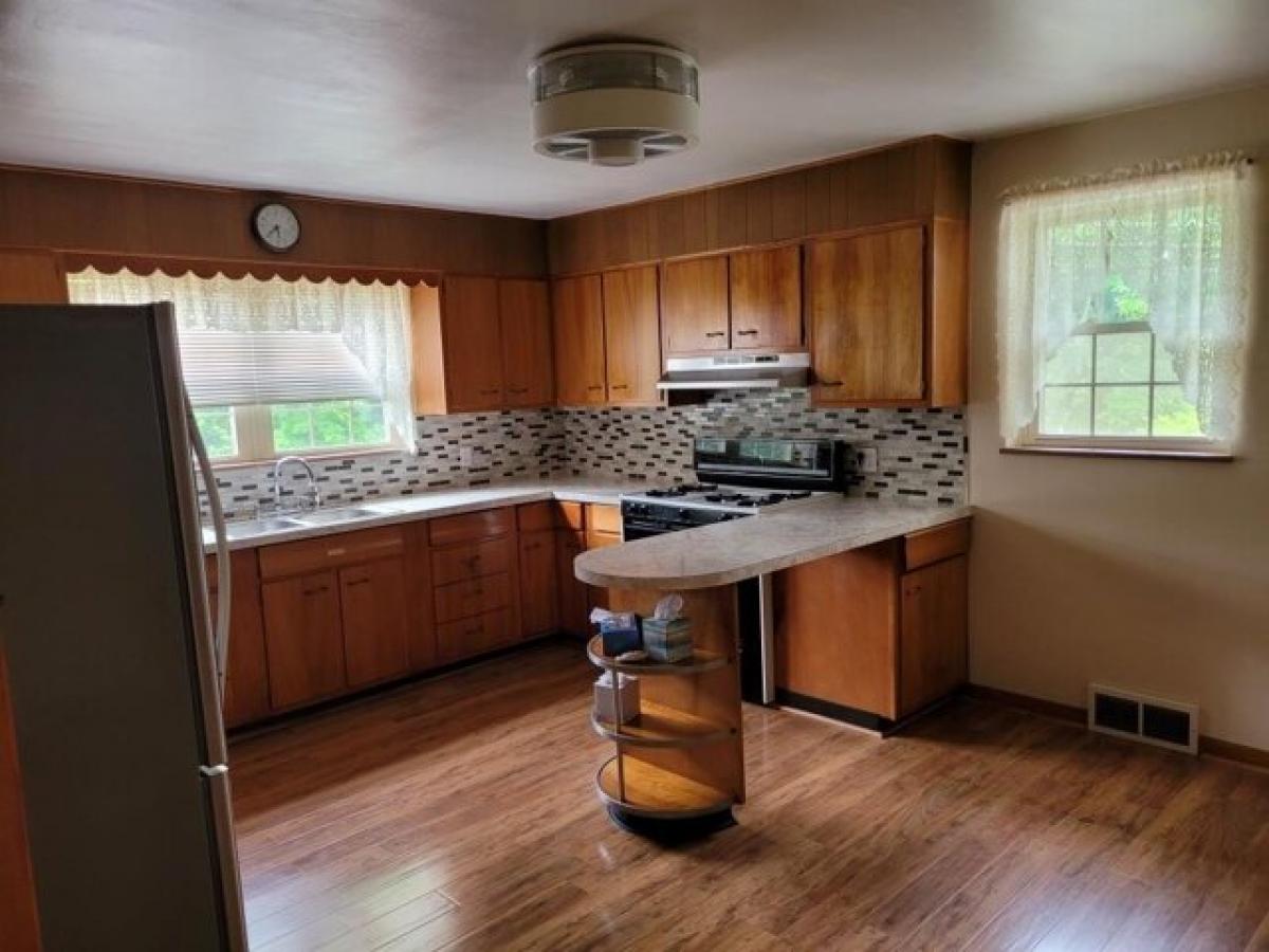 Picture of Home For Sale in Clarion, Pennsylvania, United States