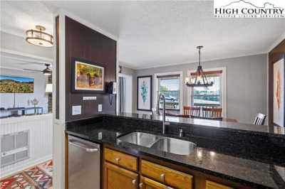 Home For Sale in Beech Mountain, North Carolina