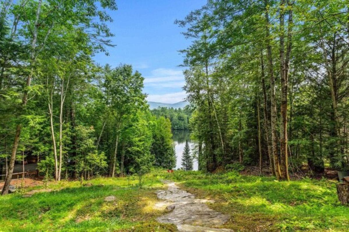 Picture of Home For Sale in Haverhill, New Hampshire, United States