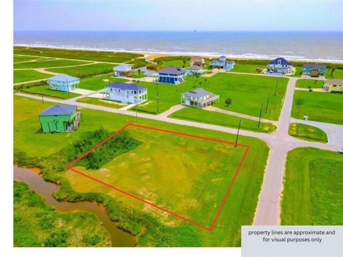 Picture of Residential Land For Sale in Crystal Beach, Texas, United States