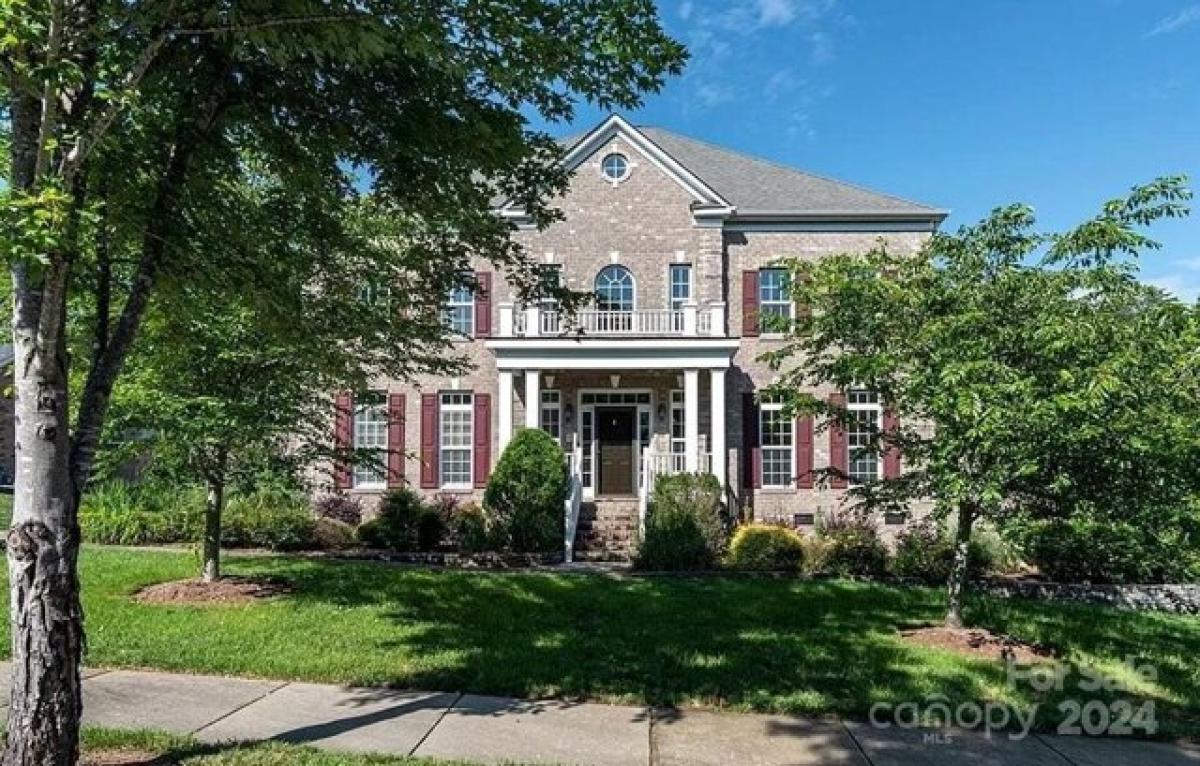 Picture of Home For Sale in Harrisburg, North Carolina, United States