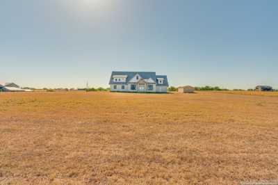 Residential Land For Sale in Saint Hedwig, Texas