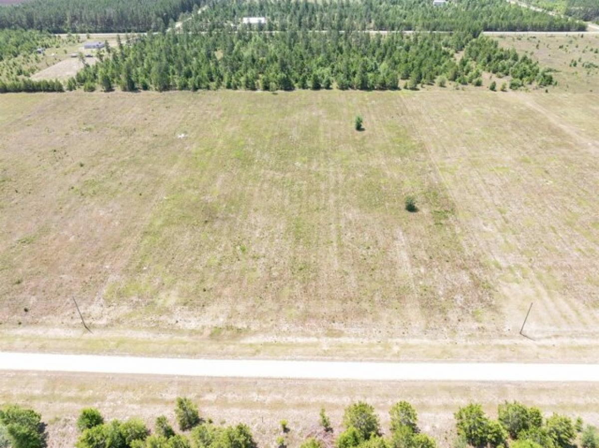 Picture of Residential Land For Sale in Lee, Florida, United States