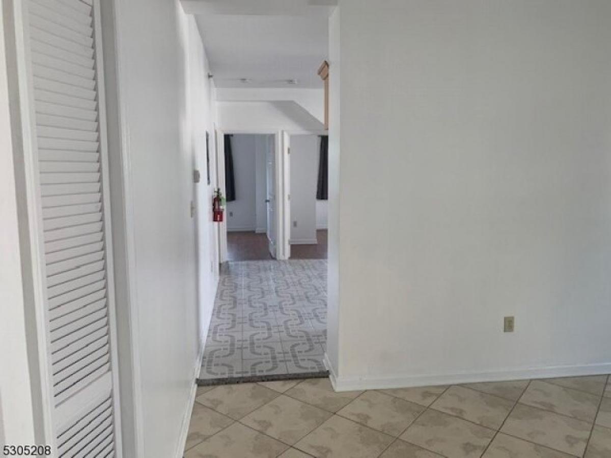 Picture of Apartment For Rent in Oxford, New Jersey, United States