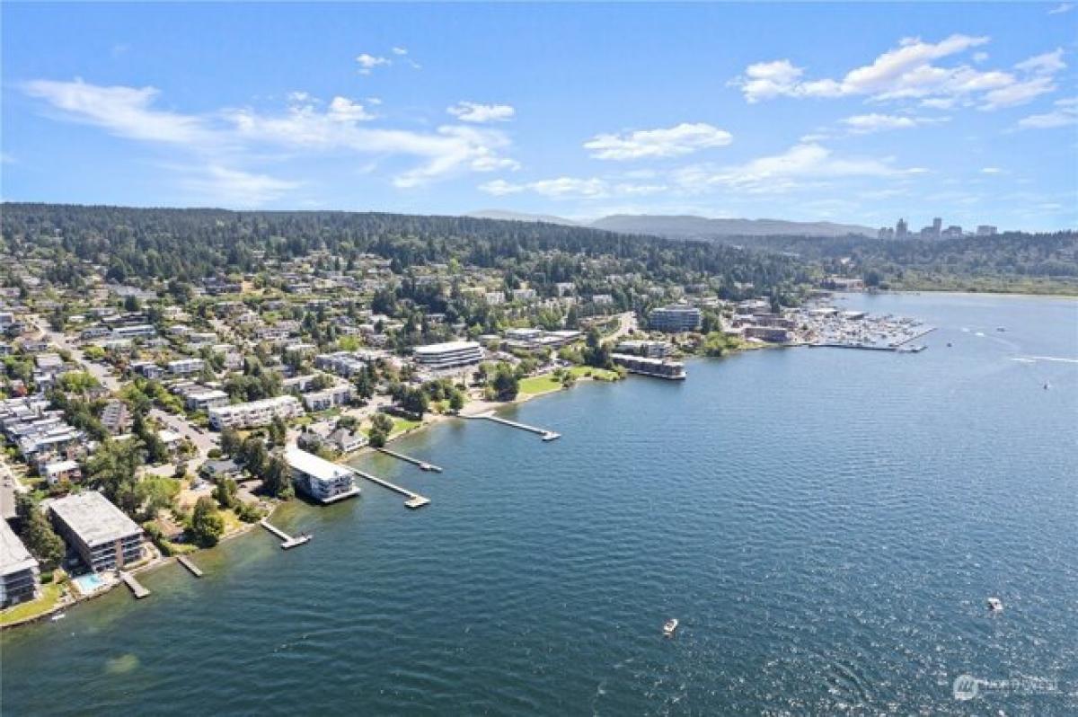 Picture of Residential Land For Sale in Kirkland, Washington, United States