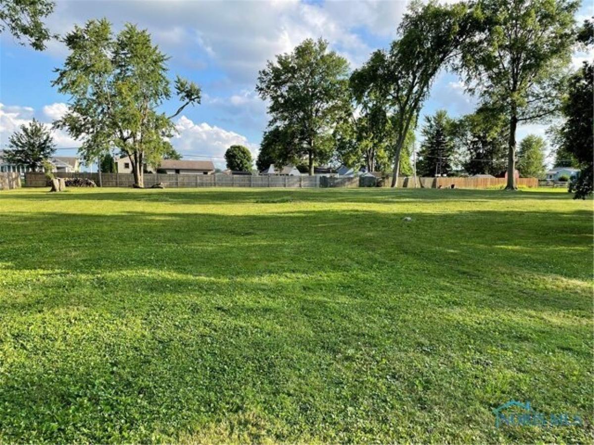 Picture of Residential Land For Sale in Oregon, Ohio, United States