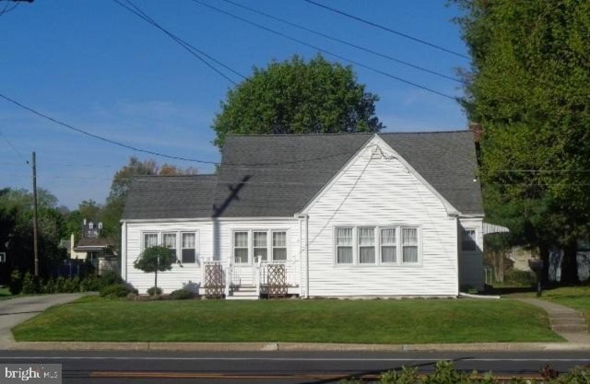 Picture of Home For Sale in Pitman, New Jersey, United States