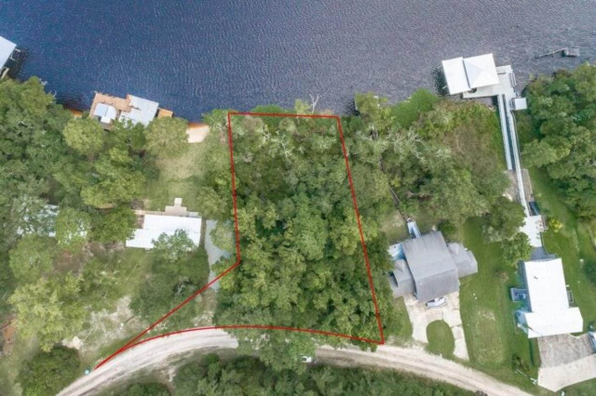 Picture of Residential Land For Sale in Sopchoppy, Florida, United States