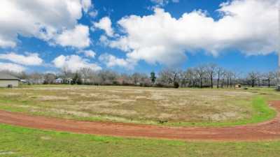 Residential Land For Sale in Madisonville, Texas