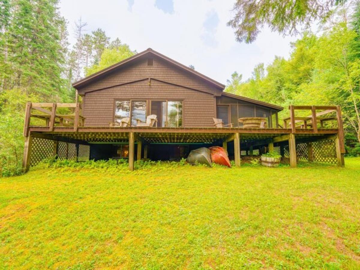 Picture of Home For Sale in Tupper Lake, New York, United States