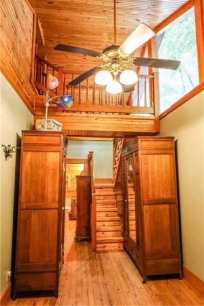 Home For Sale in Eureka Springs, Arkansas