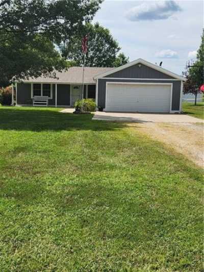 Home For Sale in Paola, Kansas