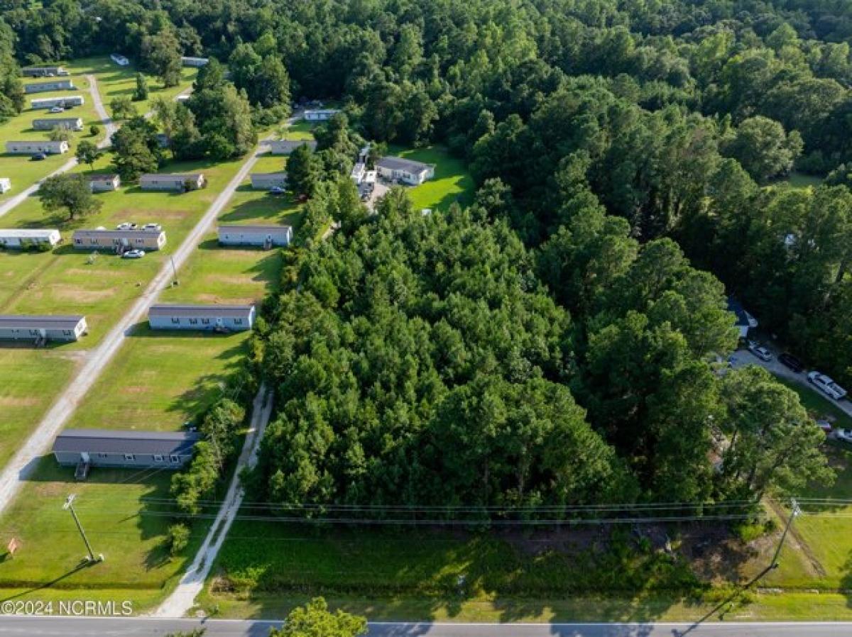 Picture of Residential Land For Sale in Jacksonville, North Carolina, United States