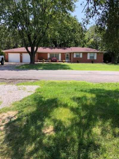 Home For Sale in Maryville, Illinois