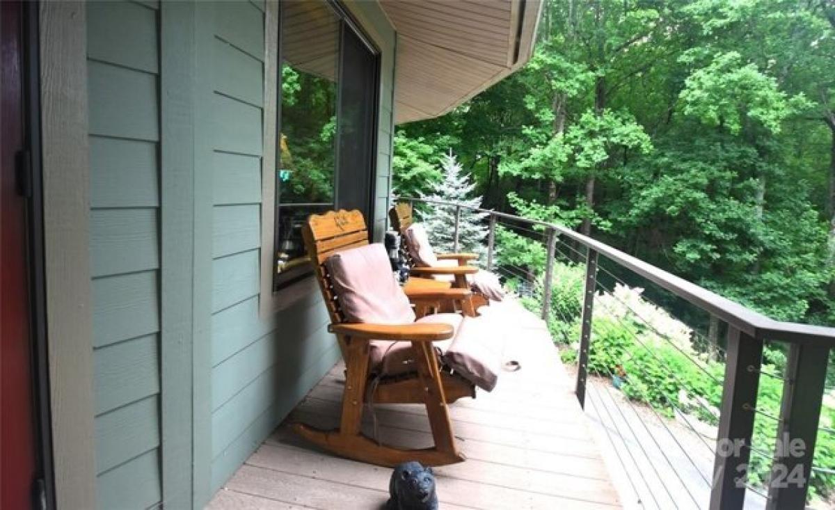 Picture of Home For Sale in Maggie Valley, North Carolina, United States