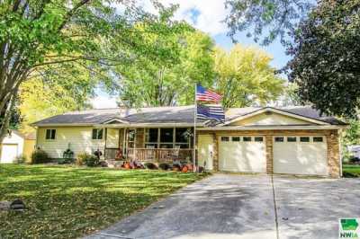 Home For Sale in Pocahontas, Iowa