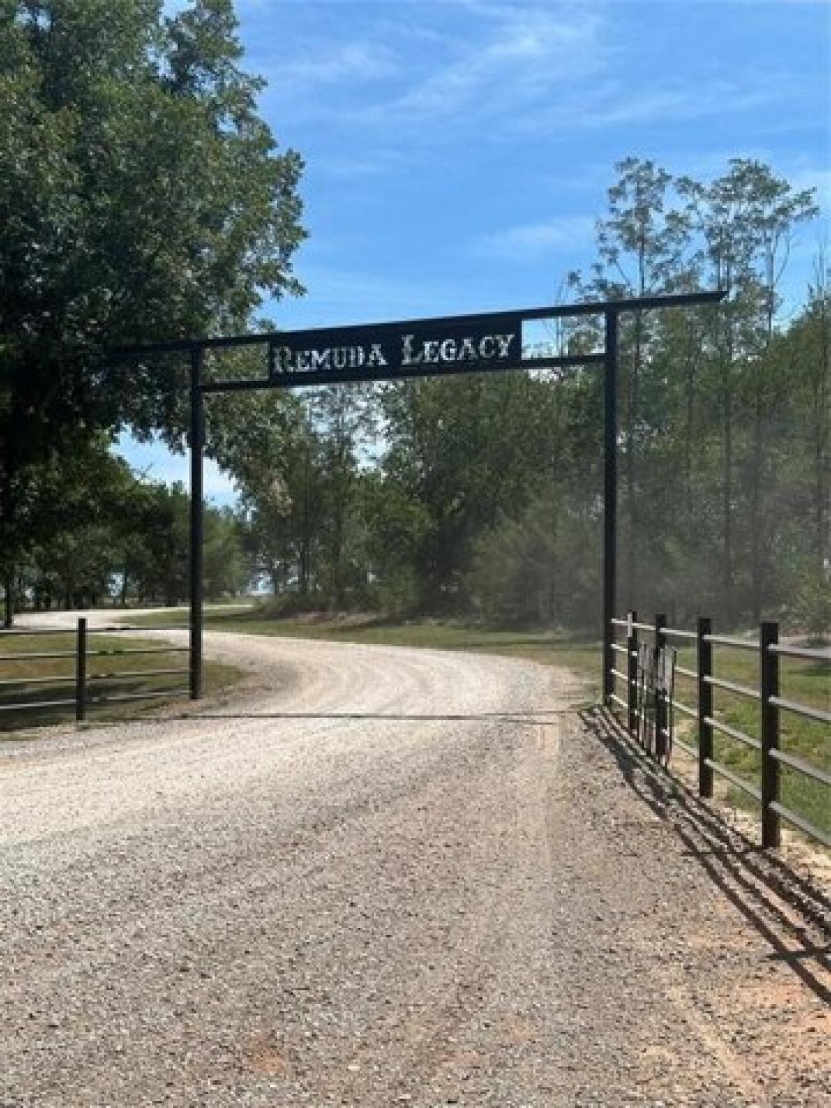 Picture of Residential Land For Sale in Wayne, Oklahoma, United States