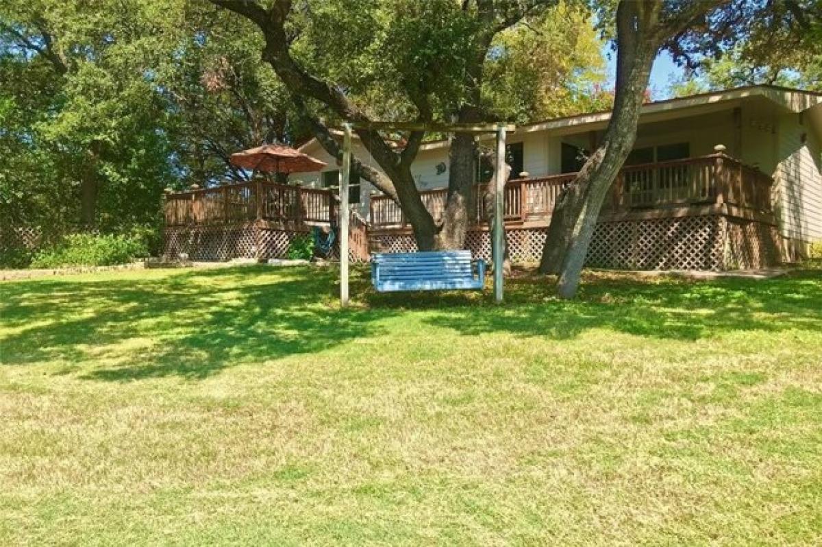 Picture of Home For Sale in Jonestown, Texas, United States