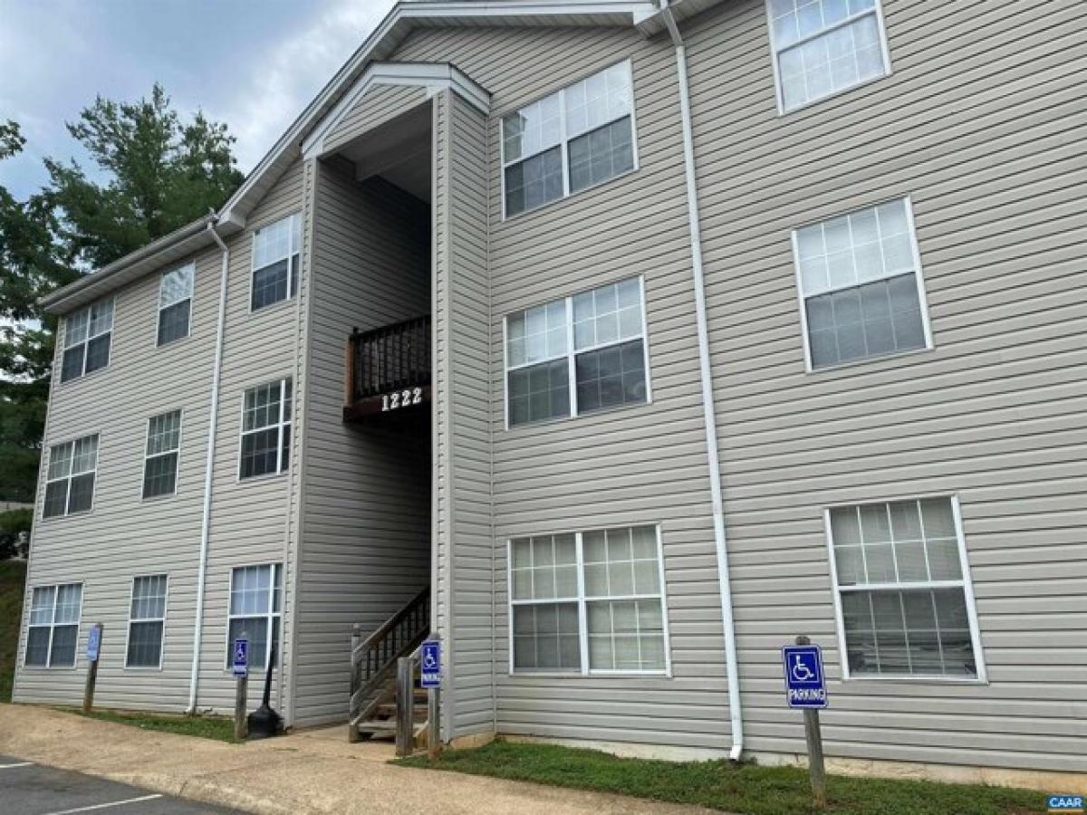 Picture of Apartment For Rent in Charlottesville, Virginia, United States