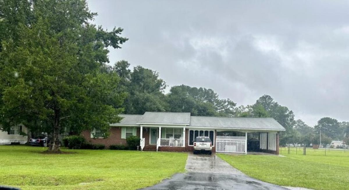 Picture of Home For Sale in Walterboro, South Carolina, United States