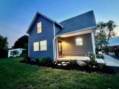 Home For Sale in Plain City, Ohio