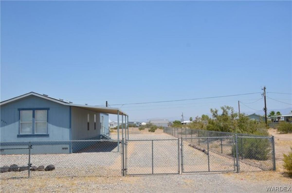 Picture of Home For Sale in Topock, Arizona, United States