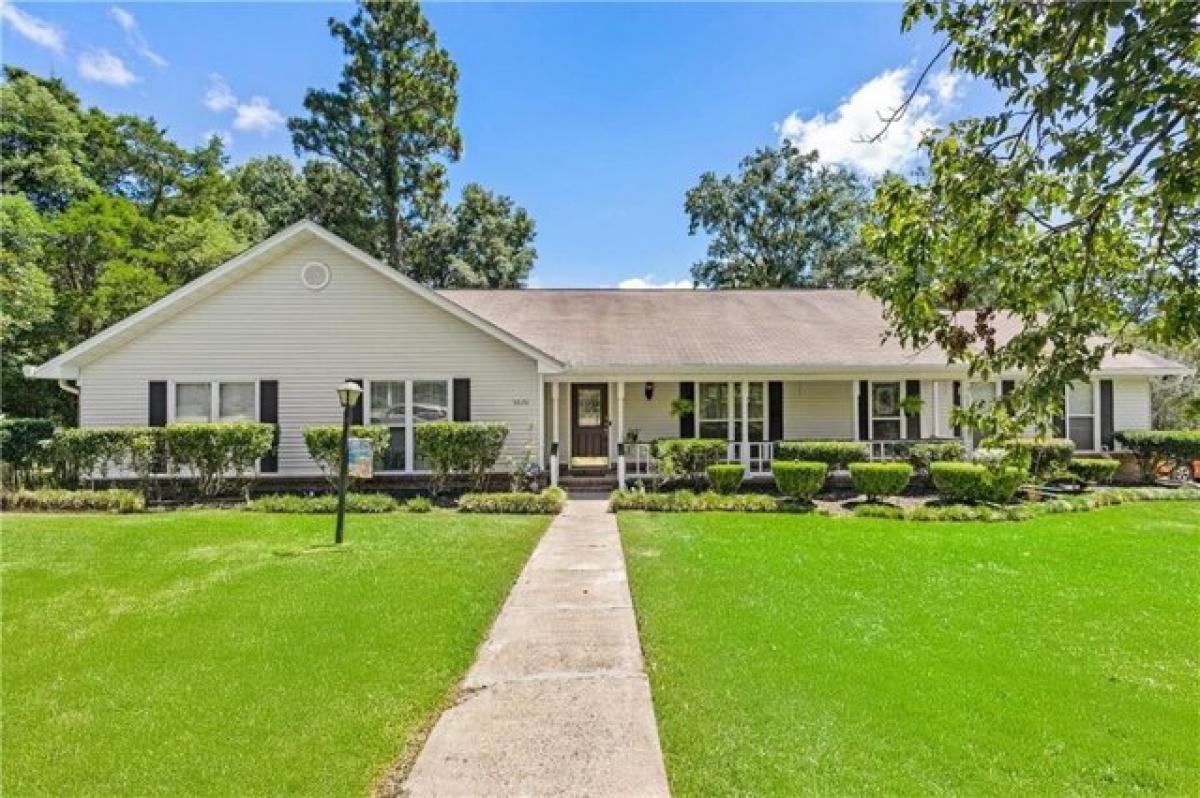 Picture of Home For Sale in Eight Mile, Alabama, United States