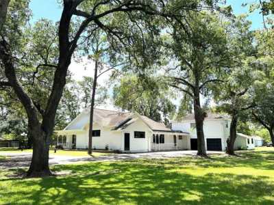 Home For Sale in El Campo, Texas