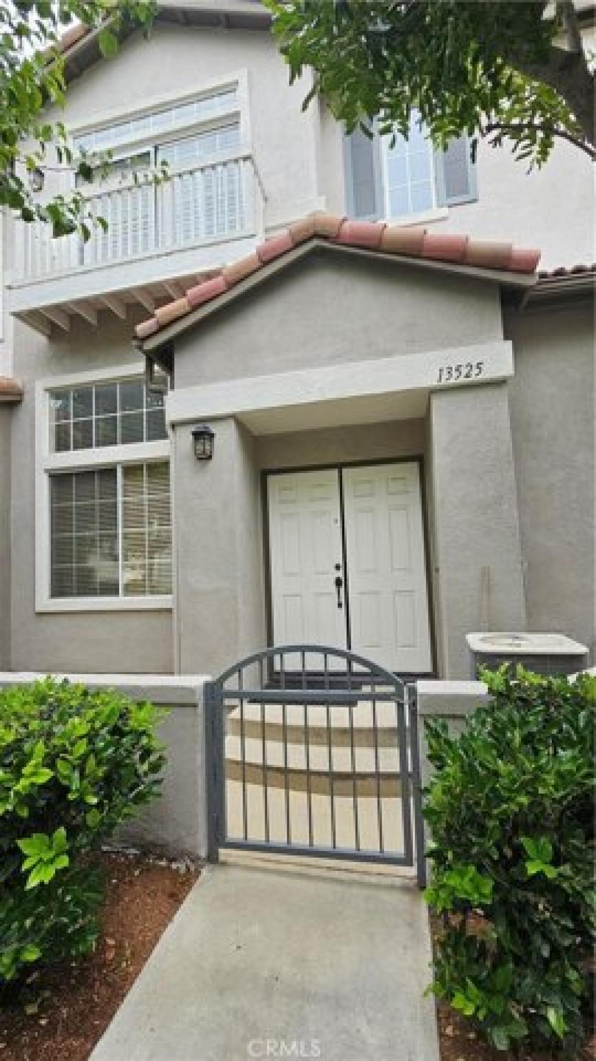 Picture of Home For Sale in Westminster, California, United States