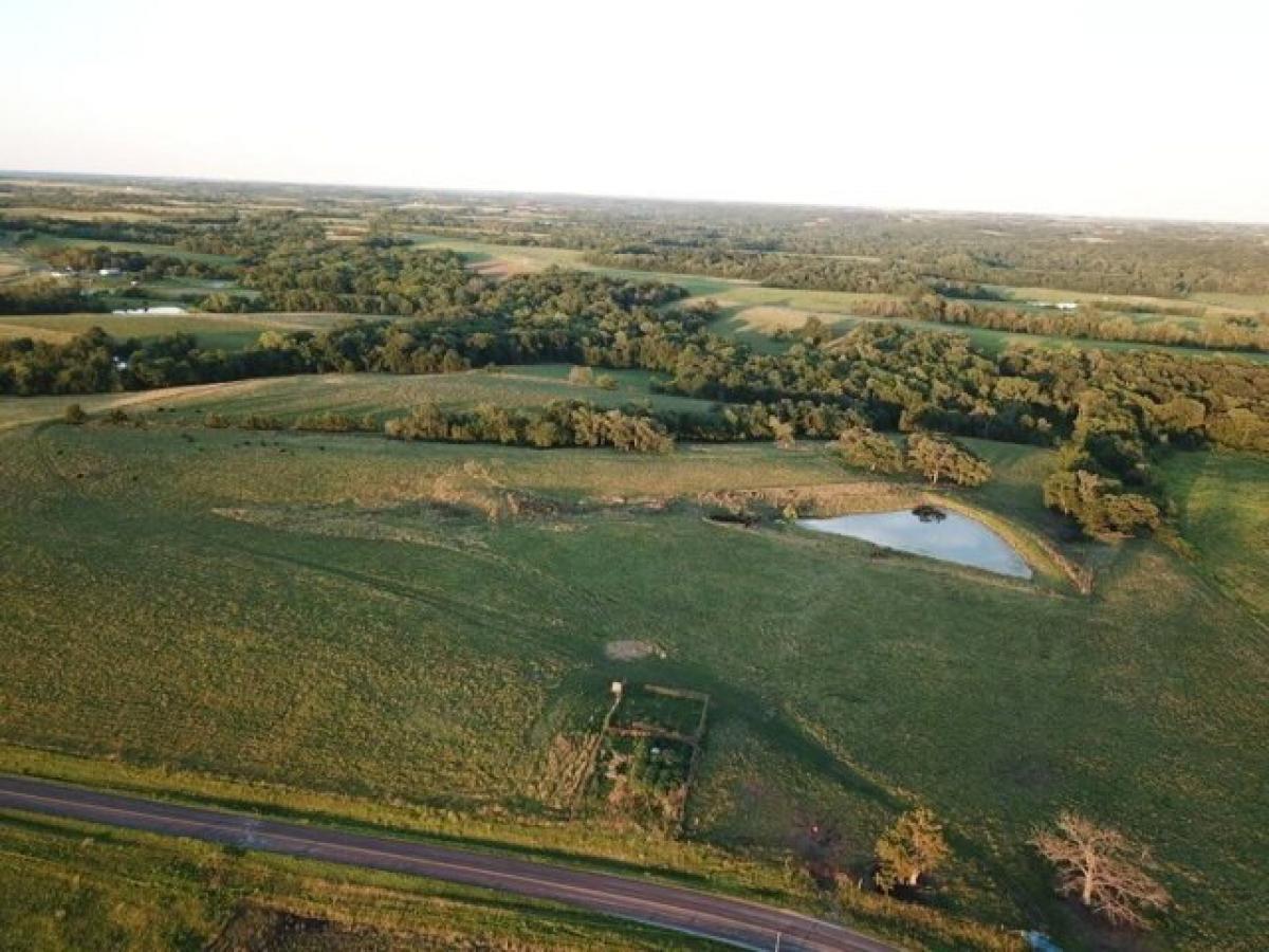 Picture of Residential Land For Sale in Albany, Missouri, United States