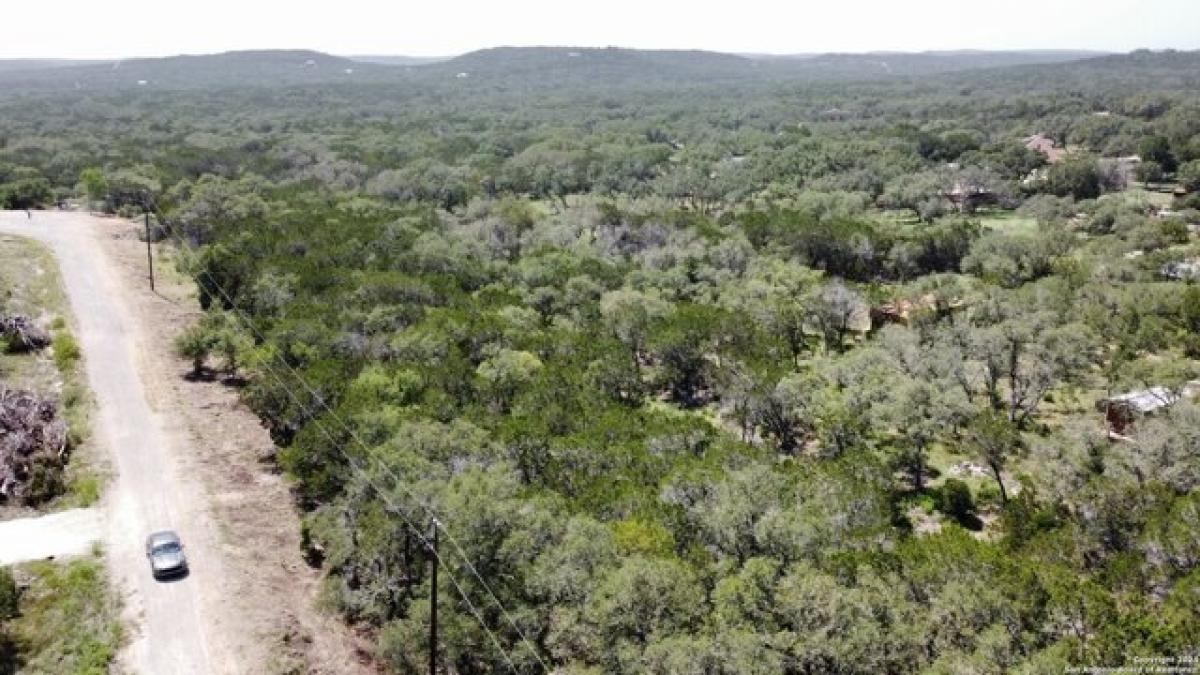 Picture of Residential Land For Sale in Hondo, Texas, United States